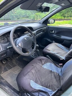 Renault Megane hatchback - 8