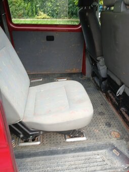 Volkswagen Transporter T5..1.9TDI - 8