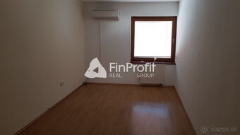 Predám polyfunkčný objekt Nitra vhodný na všetky činnosti. - 8