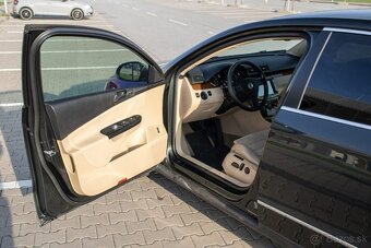 Volkswagen Passat 3.2 V6 Highline DSG 4-Motion - 8