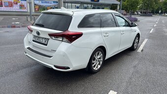 Toyota Auris hybrid 2018 LPG - 8