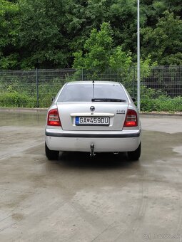 Škoda octavia 1.9 TDI 66 kw - 8