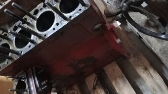 Blok motora zetor 6301 - 8