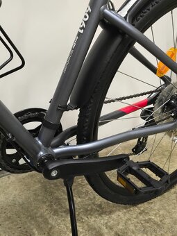 Trekingový bicykel B-twin 500 - 8