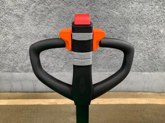 Elektrický paletový vozík Hangcha CBD20-WD-I - 8