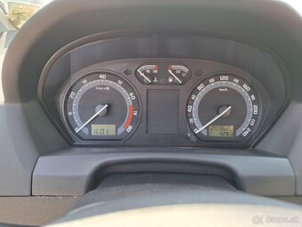 Skoda fabia 1.4 16V 72kW vybava - 8