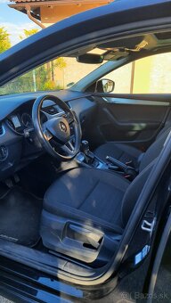 Predám  Škoda Octavia Combi 1.6 TDI 115k Ambition - 8