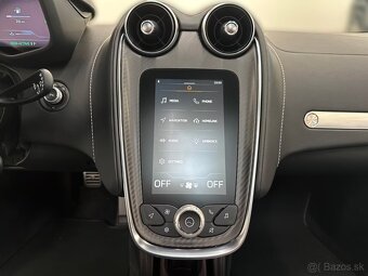 McLaren GTS -Veridian - 8