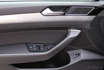 Volkswagen Passat Variant 2.0 TDI EVO Elegance DSG Virtual - 8