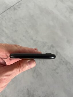 Predám Iphone 7 - 8