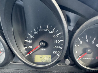 Mitsubishi Colt 1.1 - 8