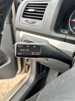 Volkswagen jetta 2,0 TDi - 8