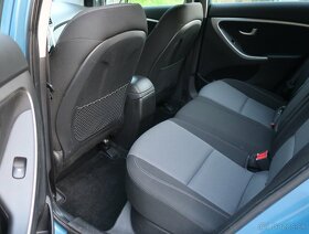 Predám Hyundai i30 2013 CRDi AUTOMAT + ťažné - AJ NA SPLÁTKY - 8