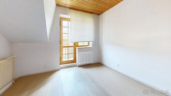 Na predaj, 8i rodinný dom 450 m2, pozemok 900 m2, Trnové, - 8