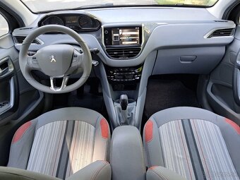 Peugeot 208 1,2i benzín - 8