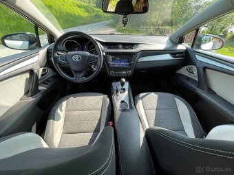 Toyota Avensis 1.8 CVT 2017 - 8