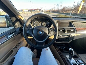 BMW X5 e70 3.0d xDrive Šedá metalíza - 8