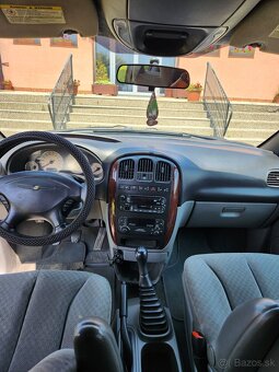 Chrysler voyager - 8