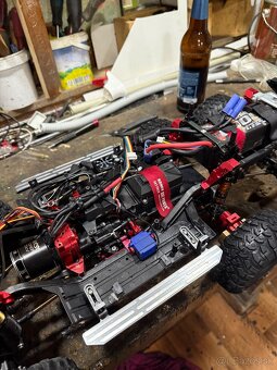 RC crawler 1:10 - 8
