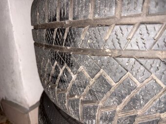 Predám 2ks zimné matador 225/40 r18 - 8