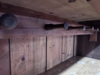 Starožitná skriňa - 8