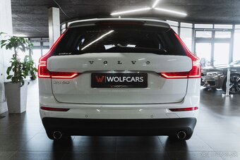 Volvo XC60 D4 Momentum AWD A/T - 8