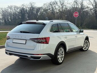 Škoda Superb Combi 2.0 TDI SCR Scout 4x4 dsg,140KW,A7..Kup.v - 8
