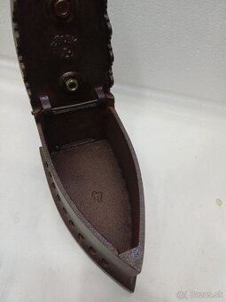 Predám starožitnu žehličku dobrom stave - 8