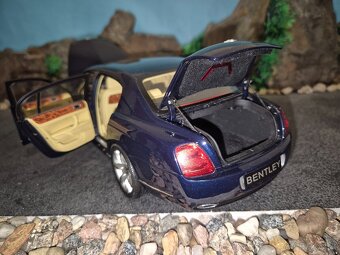 Prodám model 1:18 Bentley continental Flying Spur 2005 Minic - 8