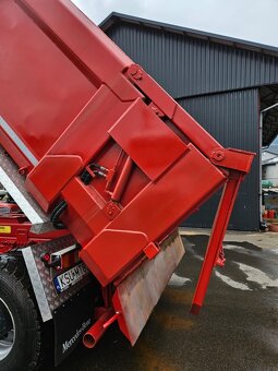 Mercedes-Benz Arocs 8x4 - 8