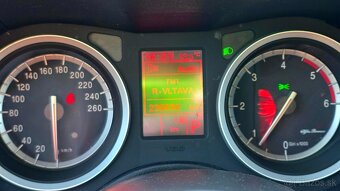 Alfa Romeo 159 2,4JTD Pěkná výbava - 8