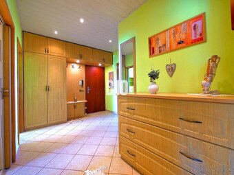 EXKLUZÍVNE na predaj 4-izbový byt, 80 m² + loggia, pivnica - - 8