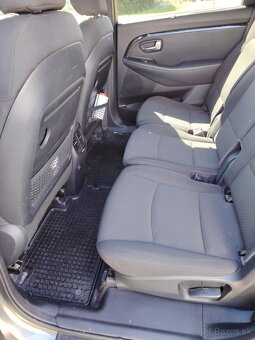 Kia carens 1.7 CRDi - 8