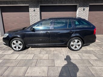Škoda Octavia 2.0 TDI DSG Elegance - 8