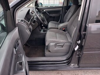 VW Touran 1.9 TDI .6ti-kvalt . Model 2008 - 8