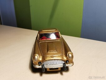 Corgi toys Aston Martin DB4 James Bond - 8