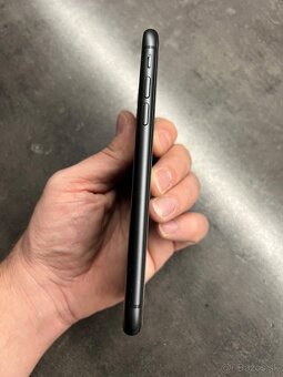 Predam Iphone 11 128gb nova bateria 100% - 8