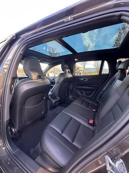 Volvo V60 2.0 4×4, rok 2020 – plná výbava - 8