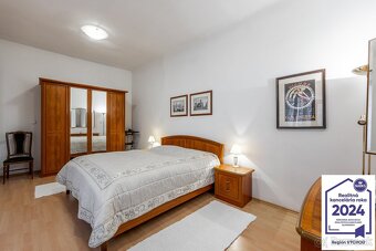 2 izbový byt v centre mesta v historickom objekte, Košice, H - 8