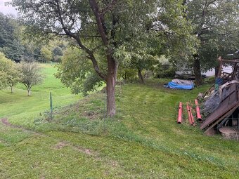 Stavebný pozemok so stodolu - 8