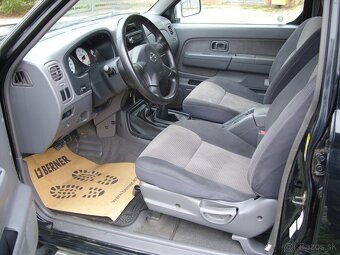 NISSAN NAVARA 2,5 DCI 4x4 - 8