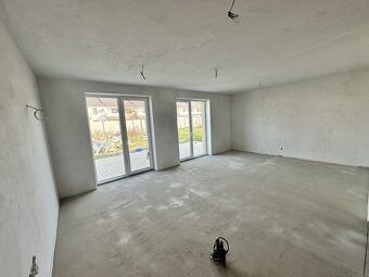 5 IZBOVÝ DOM V ŠTANDARDE Galanta Mládežnícka štvrť - 8