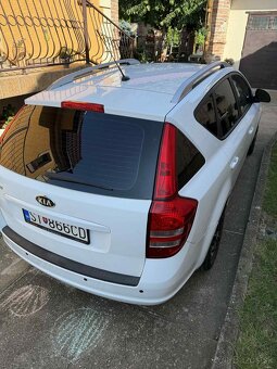 Kia Ceed - 8