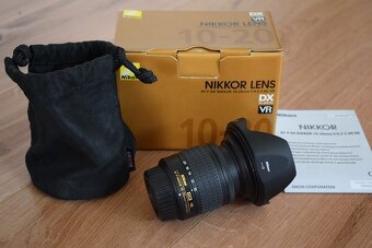 Širokouhlý objektív Nikkor 10-20 mm AF-P s VR stabilizaciou - 8