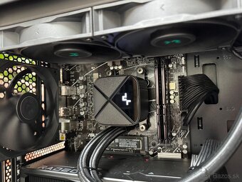 Ryzen 7 7800X3D\32GB\RX 7900GRE\SSD\850W Zdroj - 8