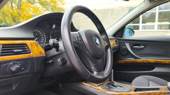 Bmw e91 320d automat nová STK - 8