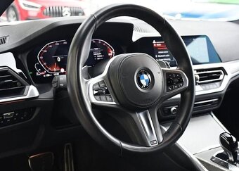 BMW Řada 3 320d xDrive M-SPORT ČR 15tKM 140 kw - 8