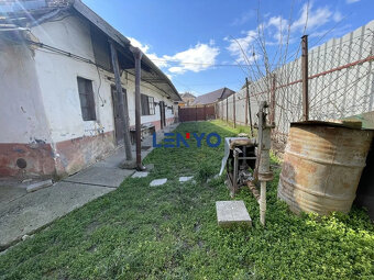 Predáme starší vidiecky dom pri Váhu / ZĽAVA 3000€ / - 8