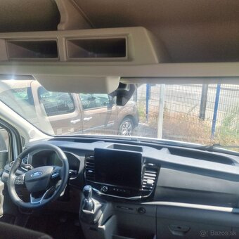 Prenájom 7 miestneho Ford Transit 2.0 TDCi - 8