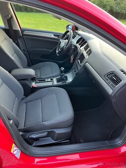 Volkskwagen Golf 1,6TDI. Xenón. - 8